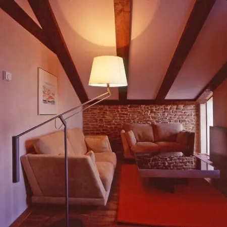 Guest house Real De Misas 4*